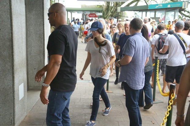 Lana Del Rey visita o Corcovado (Foto: Andre Freitas e Gabriel Reis / AgNews)