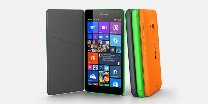 Lumia 535 tem traseira nas cores branco, preto, verde, laranja, azul e cinza (Foto: Divulgação/Microsoft)