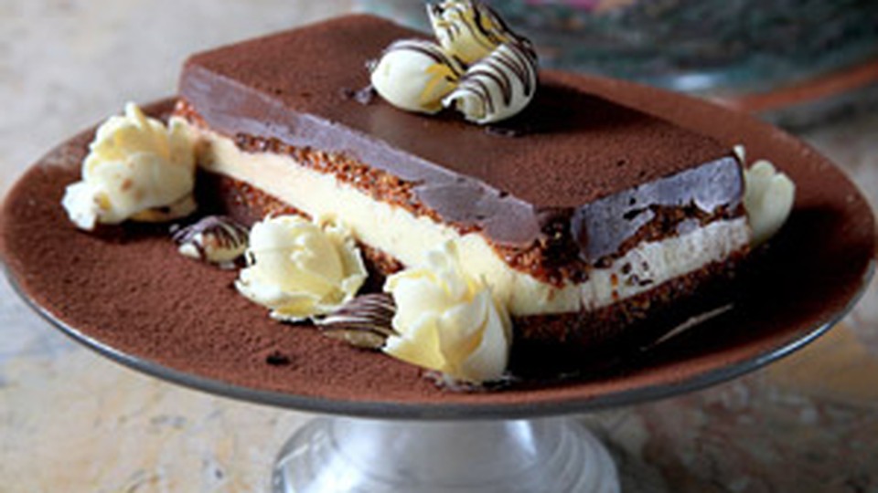 Terrine de chocolate e chocolate branco Receitas GNT