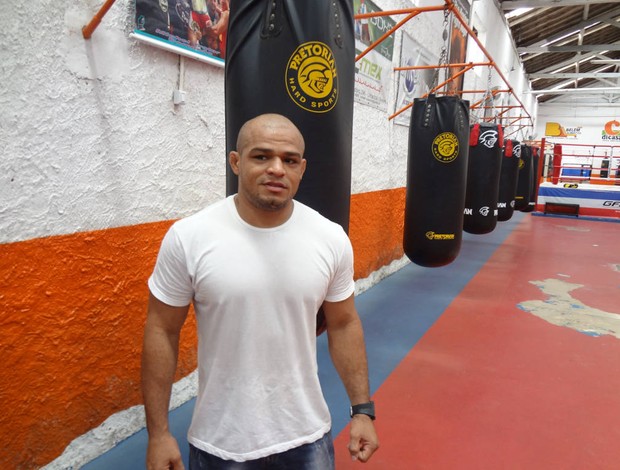 Iliarde Santos, lutador de MMA (Foto: GLOBOESPORTE.COM)