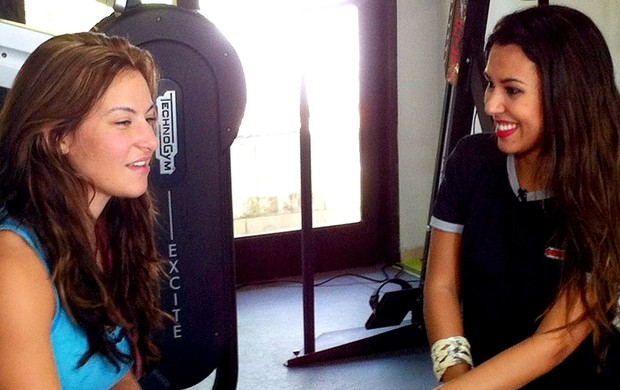 Miesha tate e Renata Aymore entrevista Combate (Foto: Divulgação / Combate)