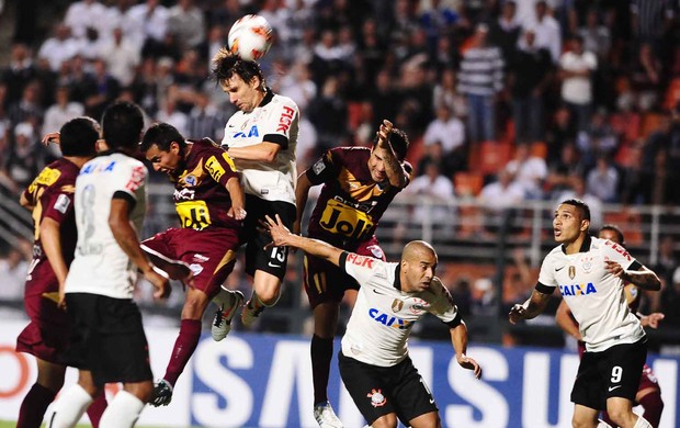 Emerson Sheik, Corinthians x San José (Foto: Marcos Ribolli)