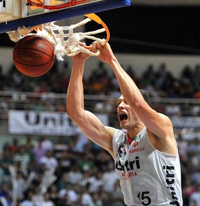 Cipolini Uberlândia basquete Melhor foto (Foto: João Pires/LNB)