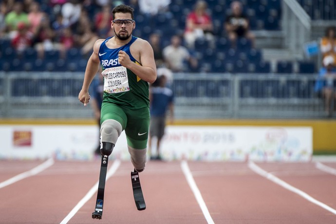 Alan Fonteles fez a segunda melhor marca do mundo no ano nos 200m rasos (Foto: Daniel Zappe/MPIX/CPB) Alan Fonteles fez a segunda melhor marca do mundo no ano nos 200m rasos (Foto: Daniel Zappe/MPIX/CPB)