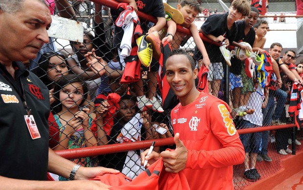 Liedson treino Flamengo (Foto: Alexandre Vidal / Fla imagem)