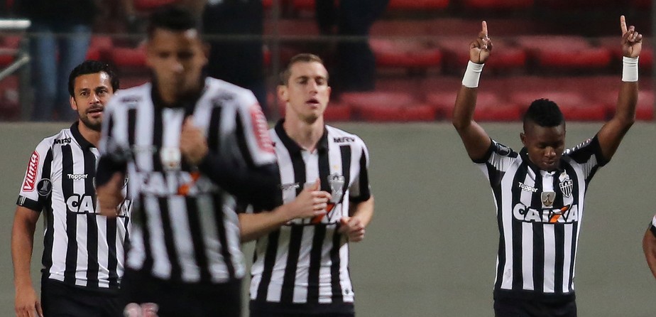 Sob a batuta de Cazares, Galo goleia Godoy Cruz-ARG e garante 1º lugar no Grupo 6