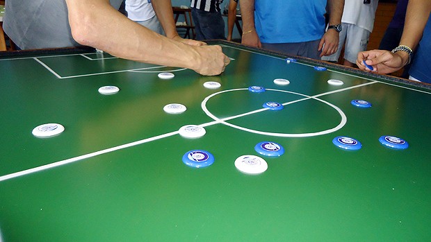 Torneio de futebol de botão do São Bento Sorocaba (Foto: Benjamim Pesce/Globoesporte.com)