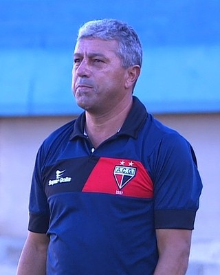 Gilberto Pereira, técnico do Atlético-GO (Foto: Reprodução / PFC)