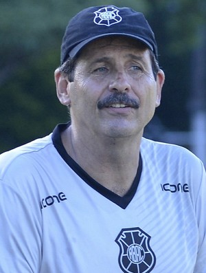 Duílio Dias, técnico do Rio Branco-ES (Foto: Vitor Jubini/A Gazeta)