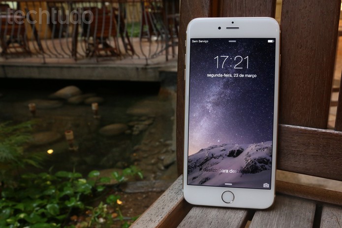 iPhone 6 Plus, o primeiro foblet da Apple (Foto: Lucas Medes/TechTudo) iPhone 6 Plus, o primeiro foblet da Apple (Foto: Lucas Medes/TechTudo)