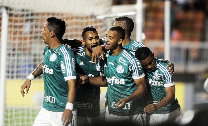 Palmeiras x Grêmio Barrios grupo (Foto: Marcos Ribolli)