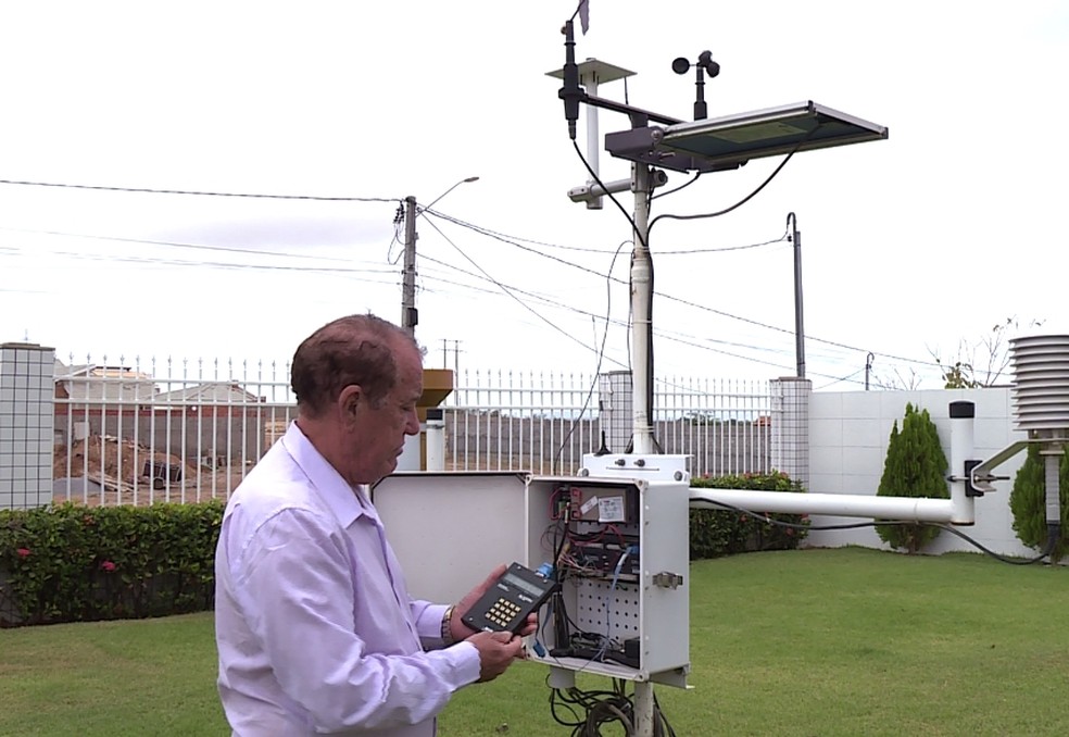 Metereologista Mário de Miranda em Petrolina (Foto: Reprodução/ TV Grande Rio )