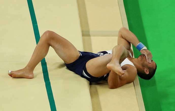 Samir Ait Said quebra a perna na Olimpíada (Foto: Getty Images)