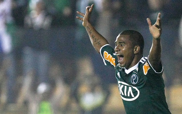 Mazinho, Palmeiras x Paraná (Foto: Cesar Greco / Agência Estado)