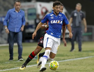 Arrascaeta Cruzeiro x Atlético-PR (Foto: Washington Alves/ Lightpress) Arrascaeta Cruzeiro x Atlético-PR (Foto: Washington Alves/ Lightpress)