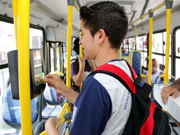 Passe Livre garante transporte grátis para alunos matriculados na rede pública de ensino de Natal (Foto: Alex Régis/Prefeitura de Natal)