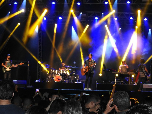 A Jota Quest encerrou a noite de luau nesta terça-feira (11), em Manaus (Foto: Gabriel Machado/G1 AM) A Jota Quest encerrou a noite de luau nesta terça-feira (11), em Manaus (Foto: Gabriel Machado/G1 AM)