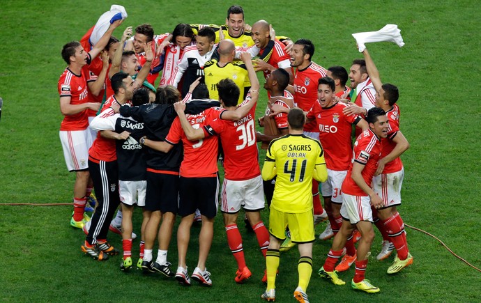 Benfica Comemoração (Foto: AP)