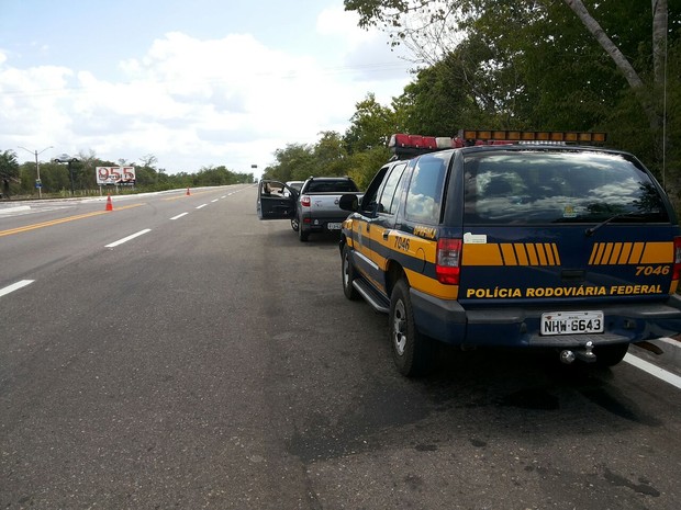 PRF intensifica fiscalização nas estradas no Piauí  (Foto: Divulgação/PRF)