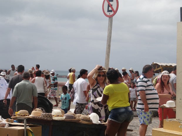 Turistas no Mirante de São Gonçalo (Foto: Glória Maria/G1)