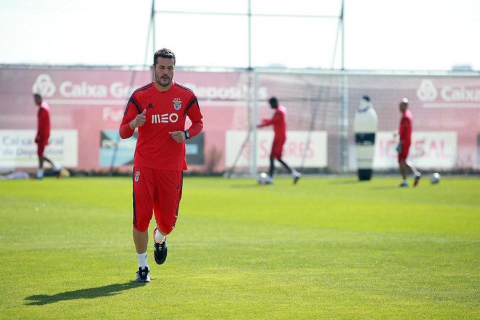 Julio Cesar no treino do Benfica (Foto: Reprodução / Twitter)
