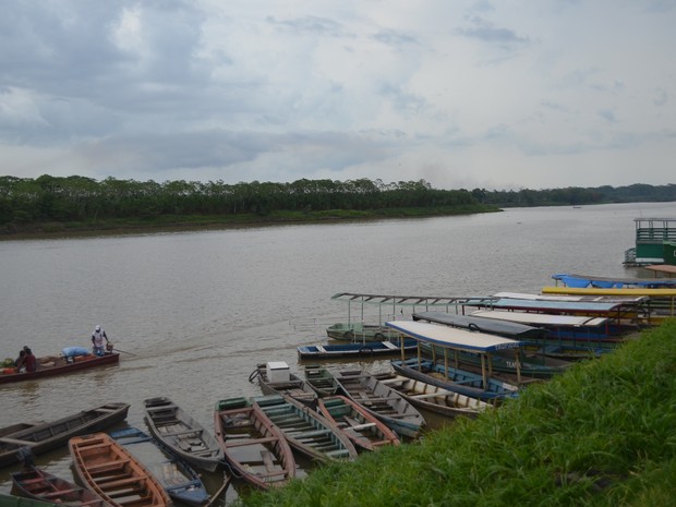 A constru&ccedil;&atilde;o da Ponte Binacional sobre o Rio Mamor&eacute;, entre Guajar&aacute;-Mirim (RO) e Guayaramerin, segue sem previs&atilde;o para in&iacute;cio (Foto: Leile Ribeiro/G1)