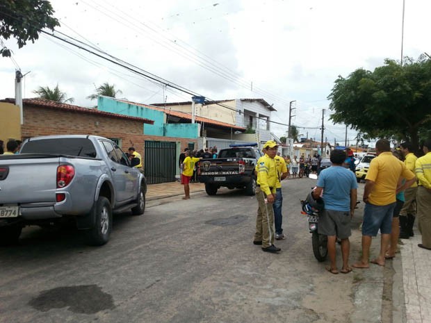 Assalto aconteceu na Zona Norte de Natal por volta das 12h deste domingo (22) (Foto: Hugo Andrade/Inter TV Cabugi)