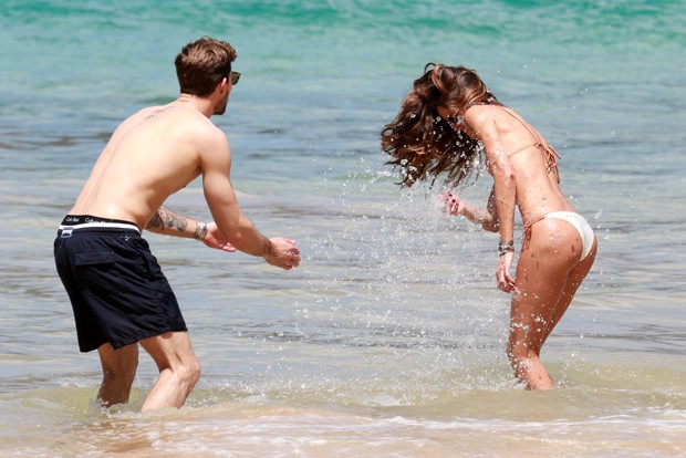 Izabel Goulart e Kevin Trapp (Foto: AgNews)