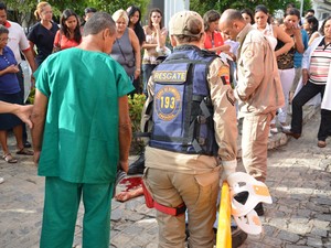 Homem foi assassinado no estacionamento do Hemocentro em João Pessoa (Foto: Walter Paparazzo/G1)