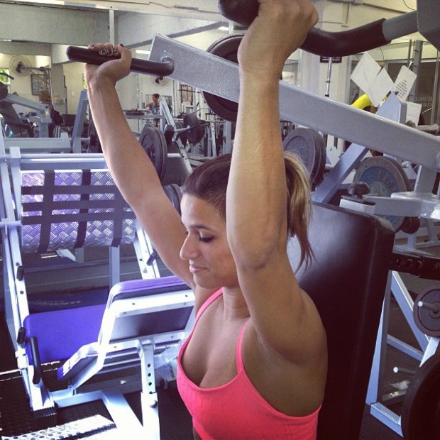 Jade Barbosa malhando na academia (Foto: Reprodução / Instagram)