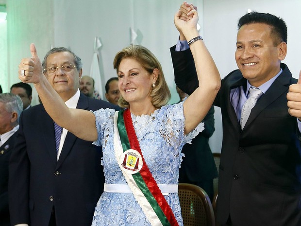 A prefeita Lucimar Campos e seu vice, José Aderson Hazama, durante a solenidade de posse (Foto: Divulgação/Secom) A prefeita Lucimar Campos e seu vice, José Aderson Hazama, durante a solenidade de posse (Foto: Divulgação/Secom)