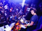 Filho de Eike Batista e Luma de Oliveira toca como DJ no Sul