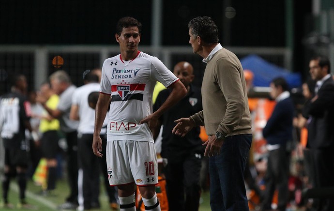 Ganso e Bauza São Paulo (Foto: Rubens Chiri / saopaulofc.net) Ganso e Bauza São Paulo (Foto: Rubens Chiri / saopaulofc.net)