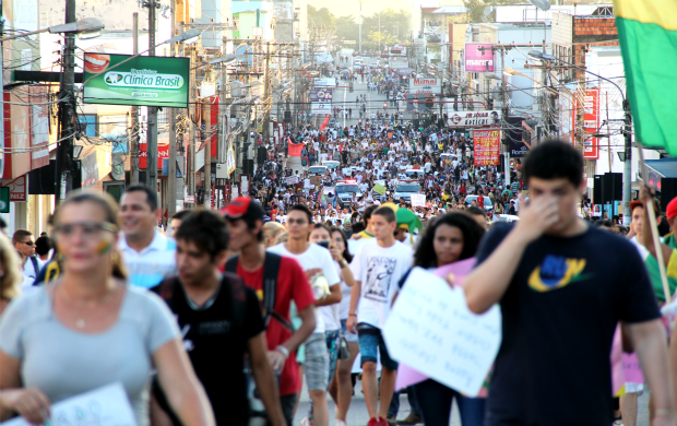 Manifestantes em Porto Velho pedem o fim da corrupção (Foto: Jenifer Zambiazzi/G1)