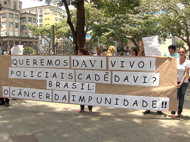 Protesto Davi Salvador Bahia (Foto: Imagens/Tv Bahia)