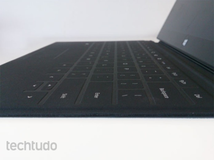 Teclado do Surface RT em detalhe (Foto: Rodrigo Bastos/TechTudo) Teclado do Surface RT em detalhe (Foto: Rodrigo Bastos/TechTudo)