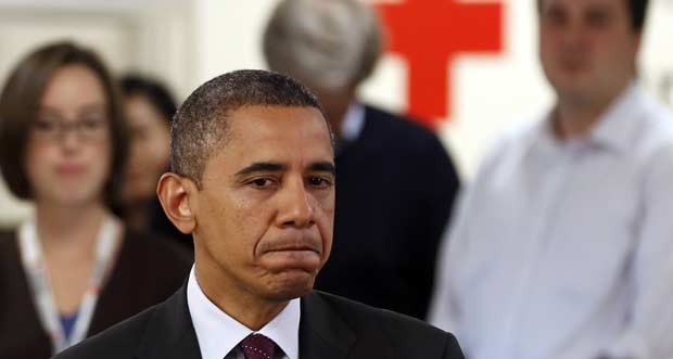 O presidente dos EUA, Barack Obama, fala sobre o furacão Sandy nesta terça-feira (30) na sede da Cruz Vermelha em Washington (Foto: AP)