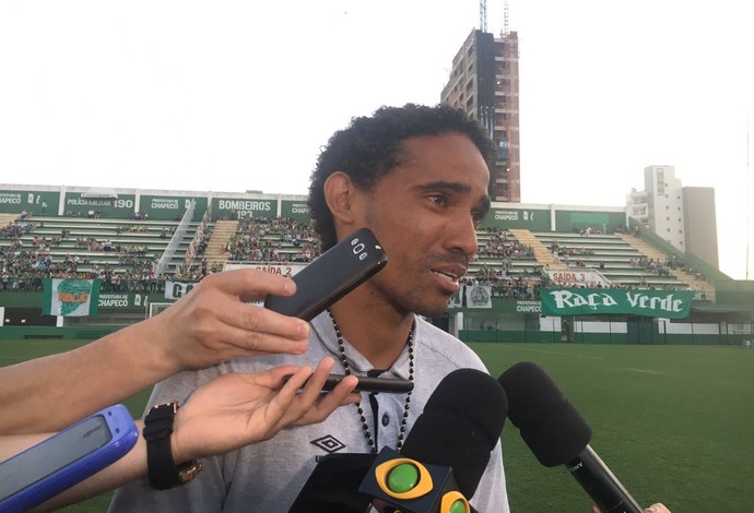 rafael lima zagueiro chapecoense (Foto: Amanda Kestelman / GloboEsporte.com)