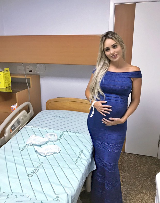 bodem Poëzie verwijderen Letícia Santiago dá entrada em maternidade: "Acordei às 5h com rompimento  da bolsa" - Quem | QUEM News