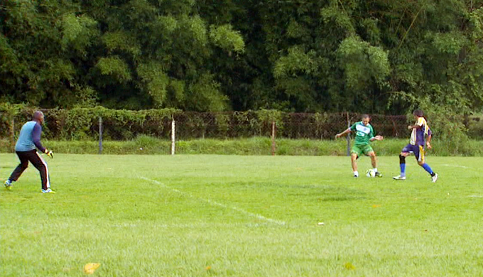 Time amador homenageia a Chapecoense no interior de MG (Foto: Reprodução/ EPTV) Time amador homenageia a Chapecoense no interior de MG (Foto: Reprodução/ EPTV)