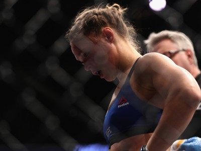 Amanda Nunes x Ronda Rousey - UFC 207 (Foto: Getty Images)