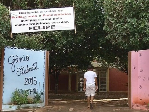 Felipe estudou na nica escola estadual de Aspsia (Foto: Reproduo/TV TEM)