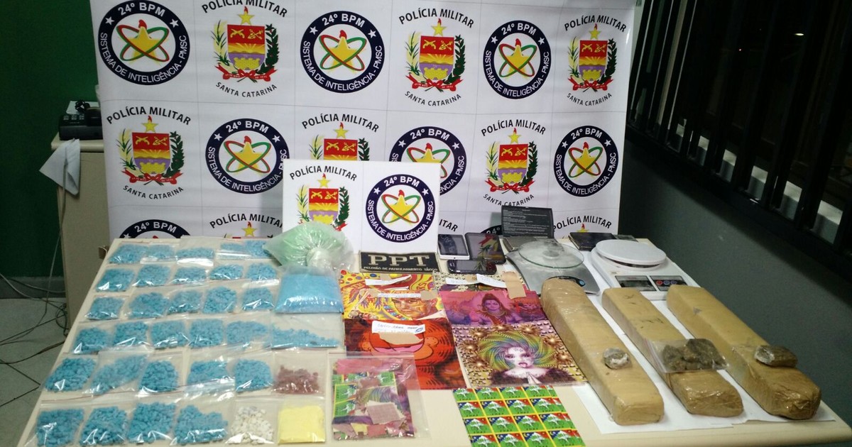 G1 Polícia apreende mais de 42 mil micropontos de LSD em apartamento