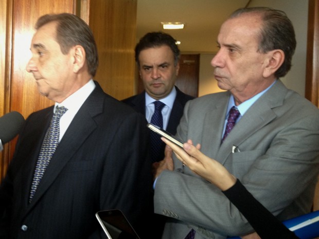 A partir da esq., os senadores José Agripino (DEM-RN), Aécio Neves (PSDB-MG) e Aloysio Nunes (PSDB-SP) no Supremo Tribunal Federal (Foto: Mariana Oliveira / G1)