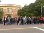 Estudantes do Col&eacute;gio Dom Barreto fecham vias durante ato em Campinas