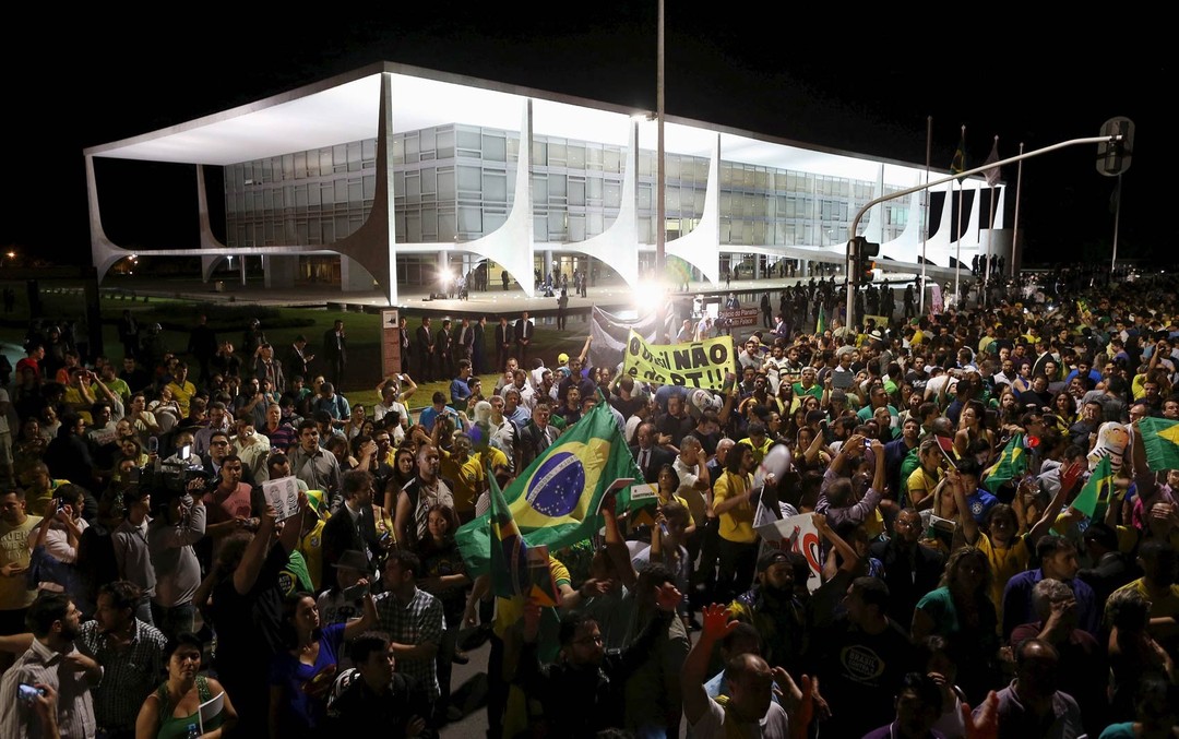 protesto-planalto6.jpg