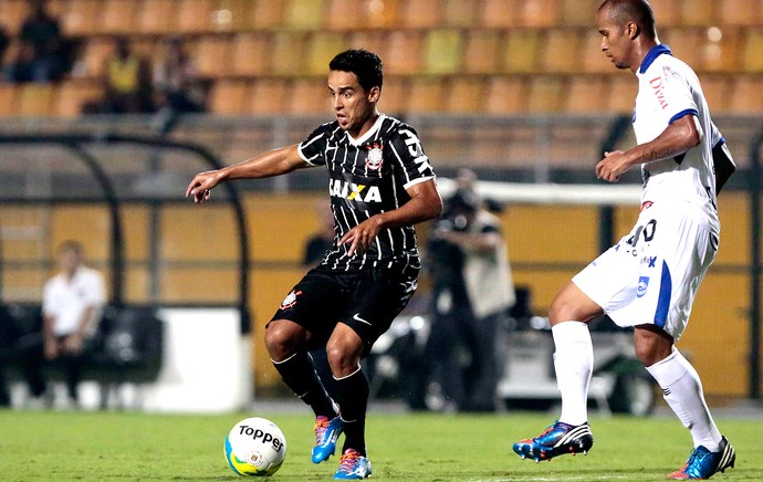 Jadson jogo Corinthians e Rio Claro (Foto: Ale Cabral / Agência Estado)