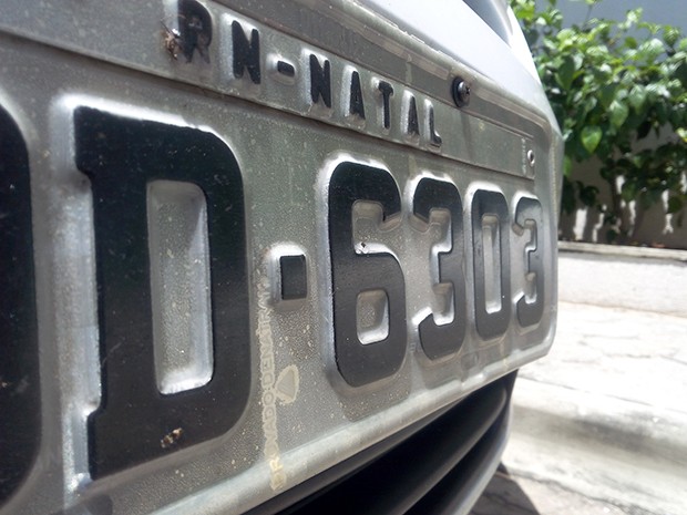 Proprietários de veículos que possuem placas com finais 3 ou 4 devem pagar taxa de financiamento já nesta semana (Foto: Renato Vasconcelos/ G1)