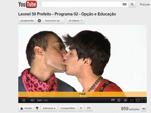 beijo gay campanha camasão joinville (Foto: Reprodução)