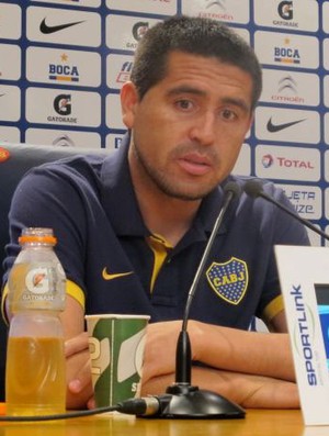 Riquelme Boca Juniors coletiva (Foto: Diego Ribeiro)